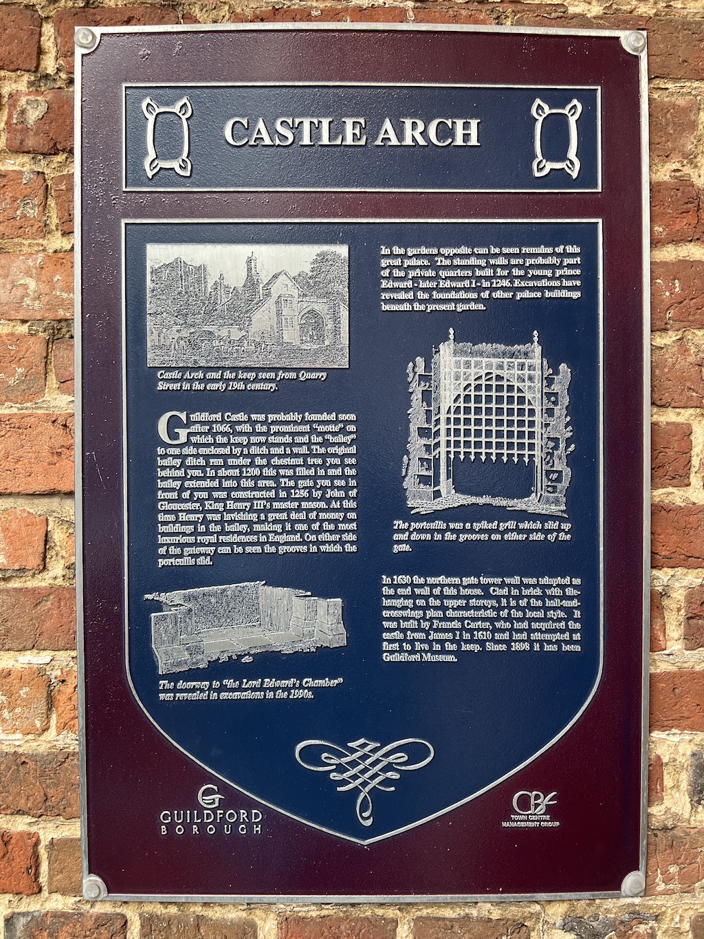 Blue plaque in Guildford for Castle Arch